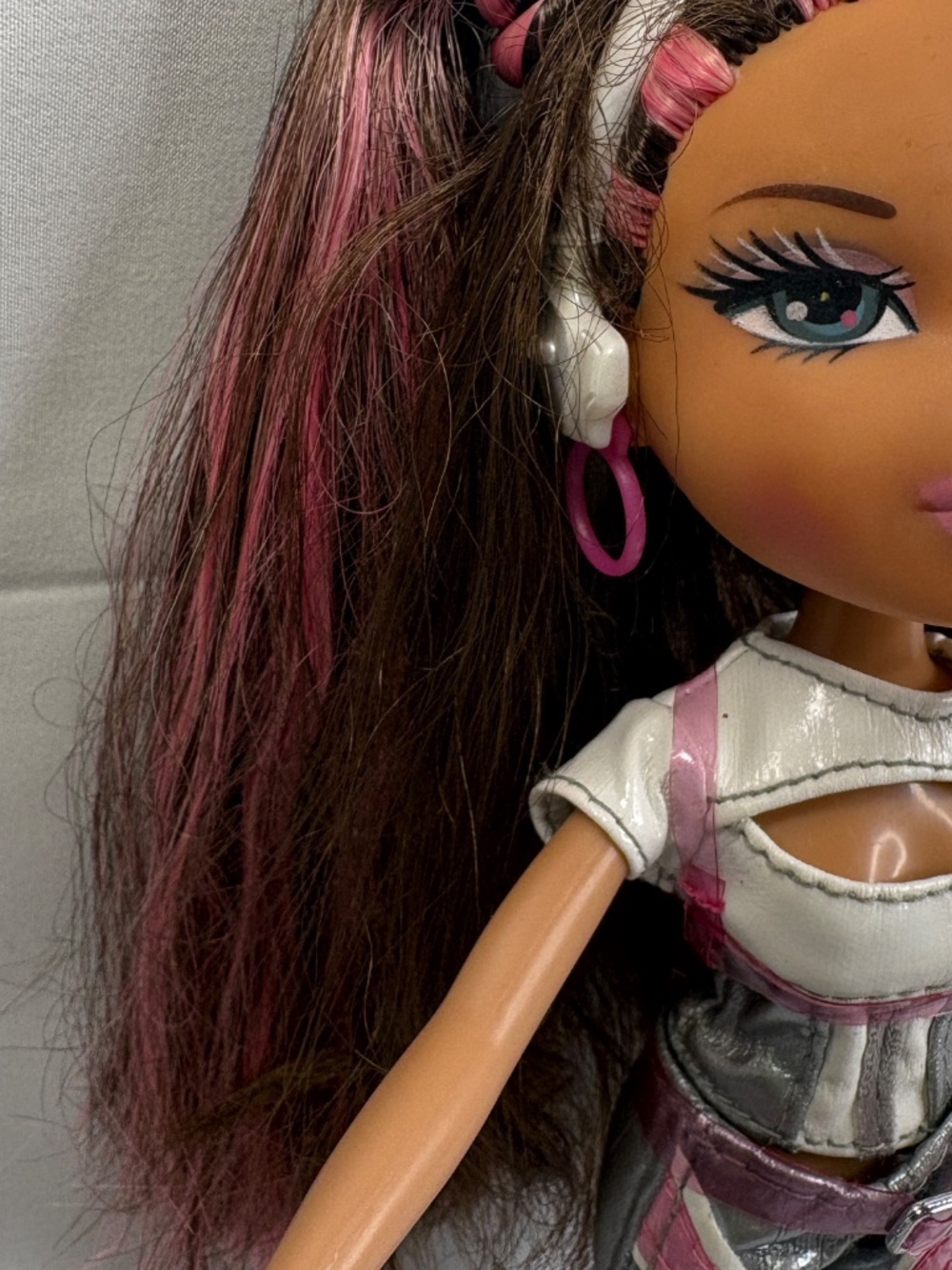 2005 MGA Bratz Doll Live In Concert Space Angelz Yasmin Fashion Doll - Picture 2 of 12